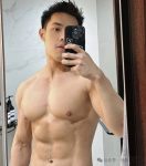 大胸的猛男都是怎样练的？