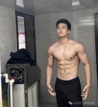 北体大二肌肉体育生运动男大也太可了！鼻子好大呀！