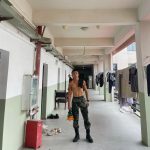 公狗腰兵哥哥一个人在宿舍晚自拍，太好看了