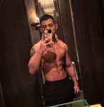 推上20万粉丝的网红，这枚野生男长的太顶啦！