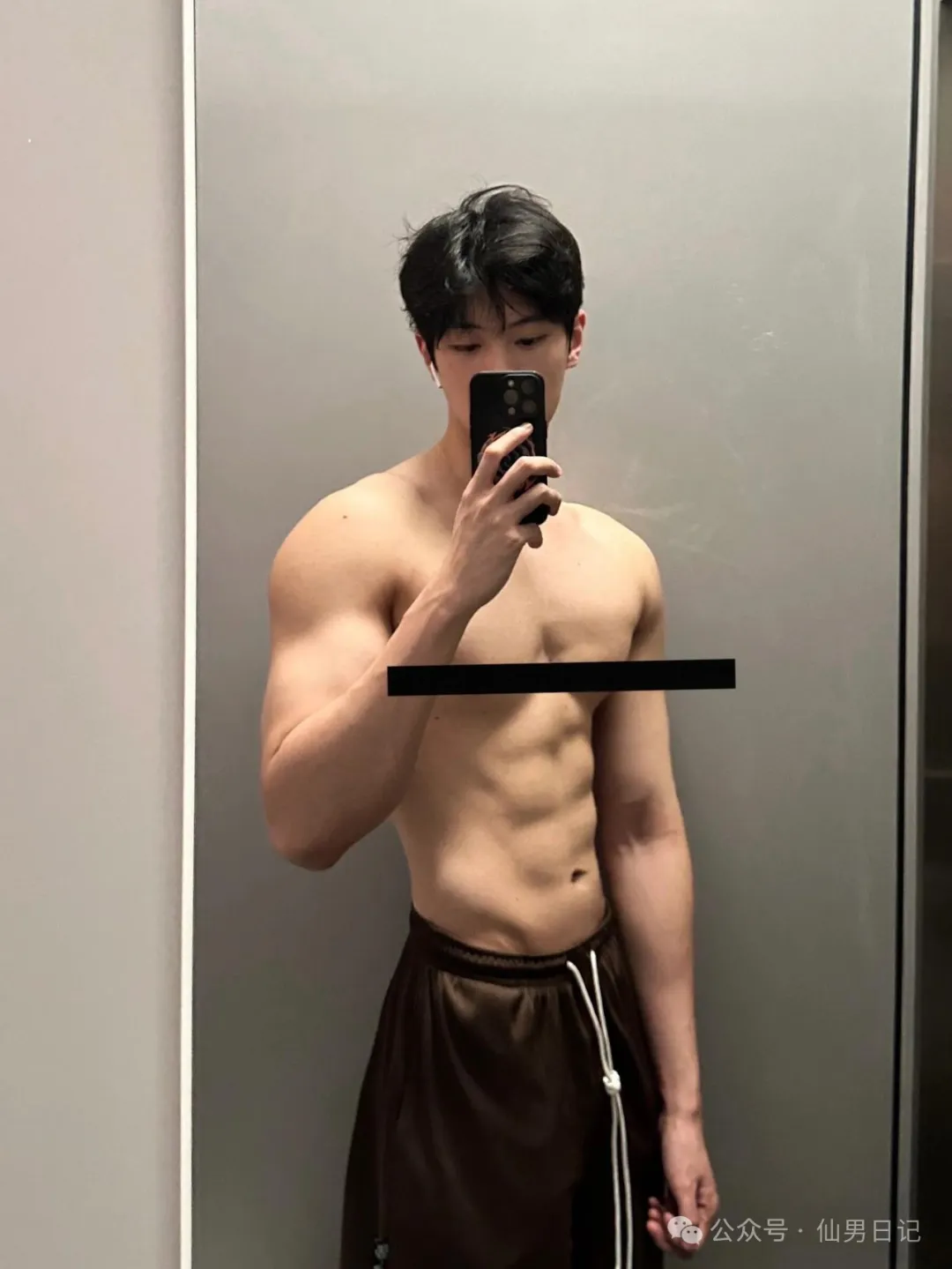 图片[7]-职场不好混！互联网程序员已经开始卷腹肌了……-小蓝短视频