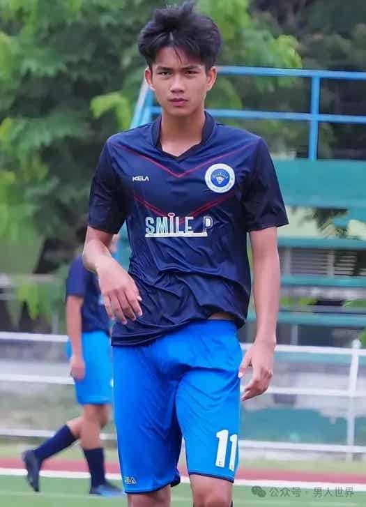 图片[7]-高中帅帅小黑皮钻石体育生-小蓝短视频