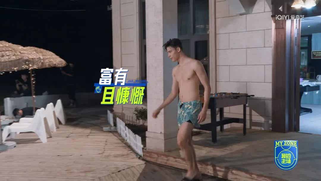 图片[17]-体育生说脱就脱！这档国产综艺，入选“必吃榜”-小蓝短视频