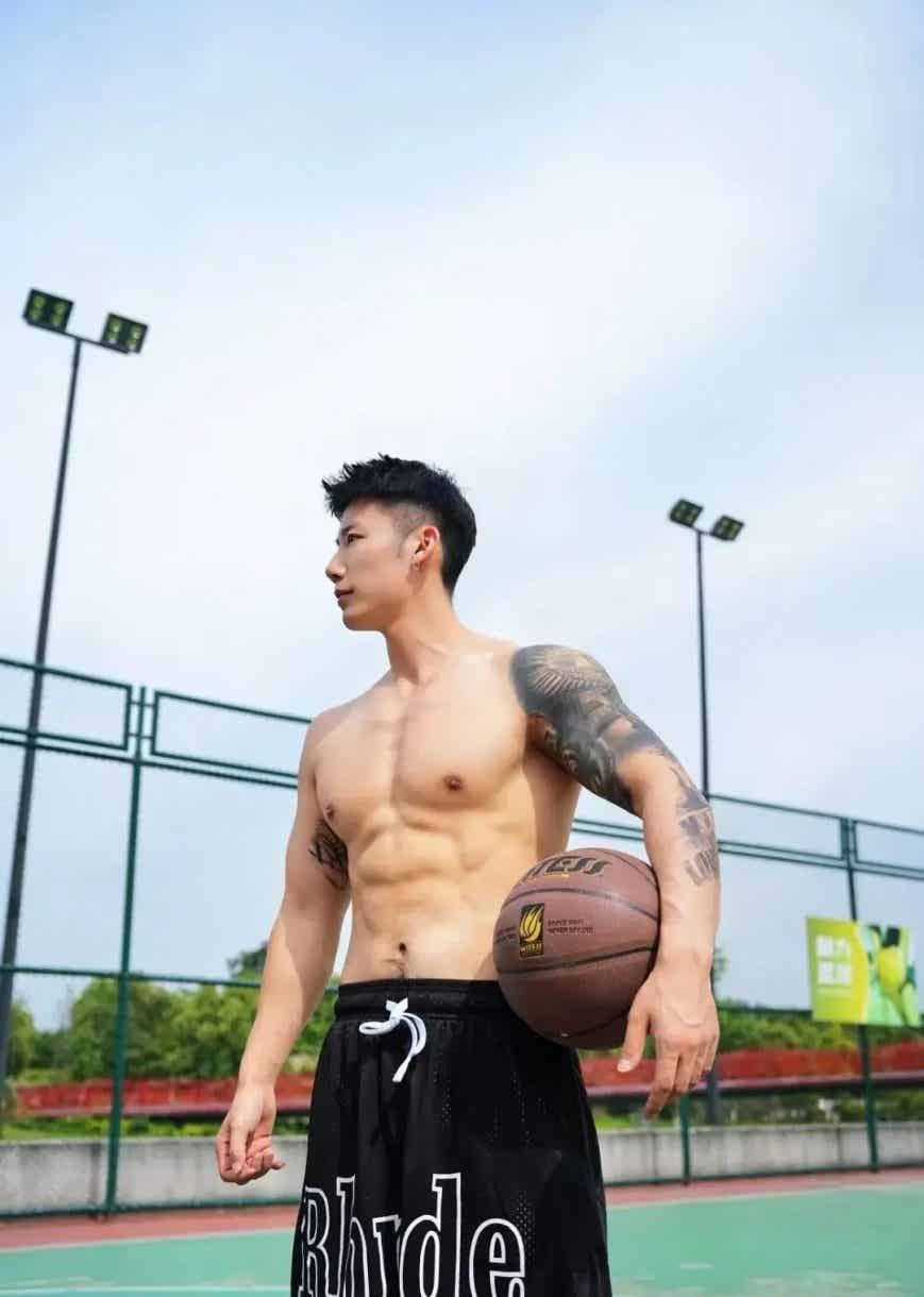 图片[9]-篮球体育生和你一起运动促动多巴胺！-小蓝短视频