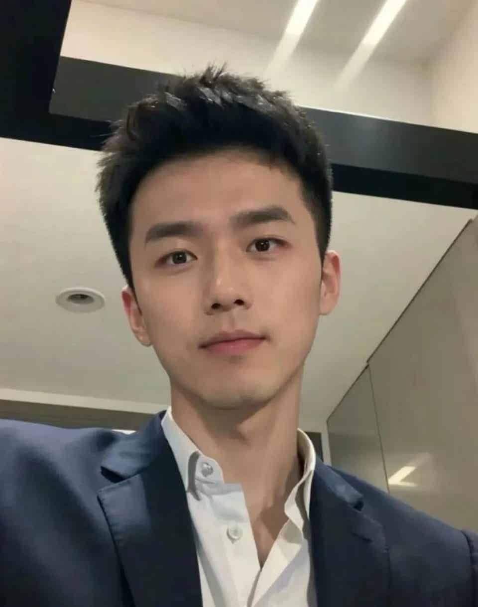 图片[3]-正气凌然的山东帅哥！-小蓝短视频