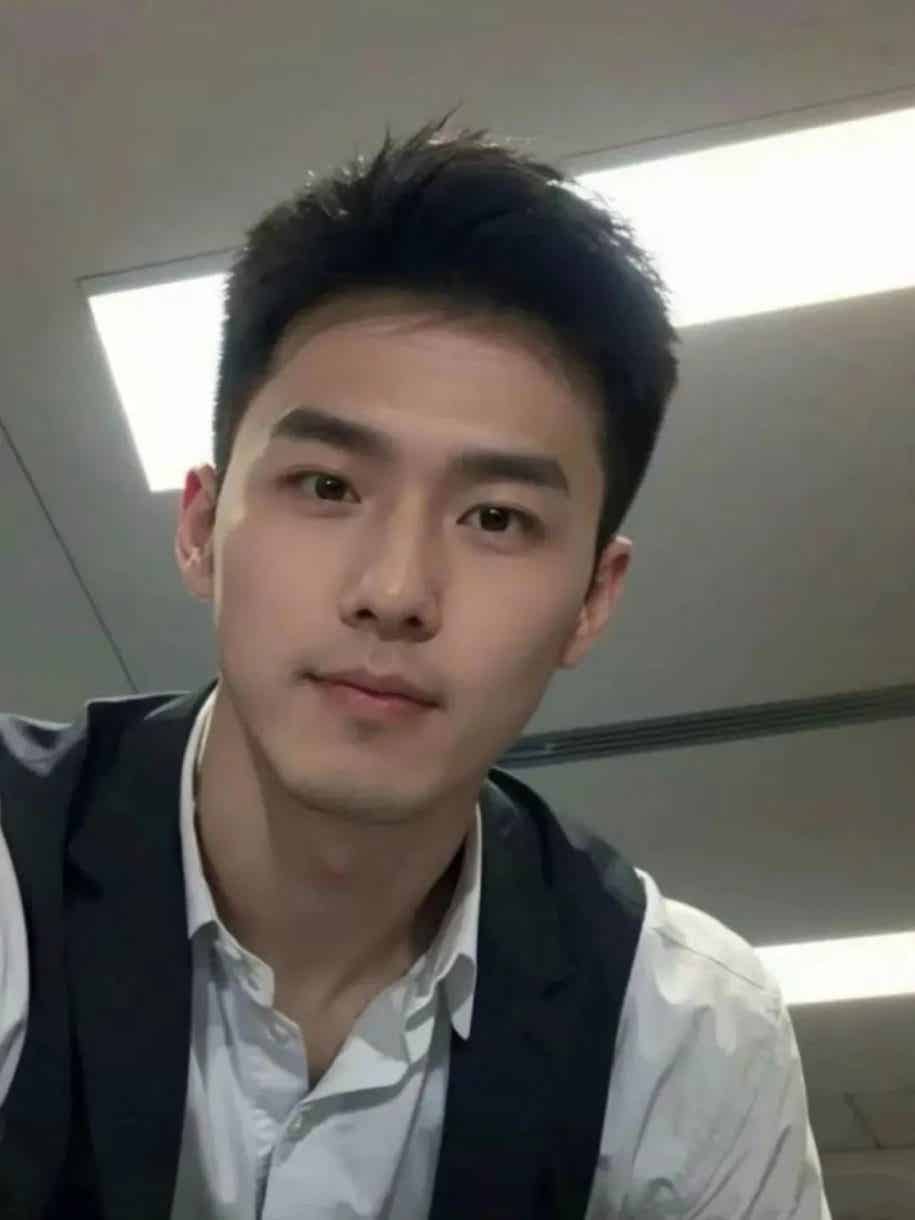 图片[5]-正气凌然的山东帅哥！-小蓝短视频