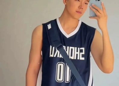 186CM体育老师穿正装让人太心动!长的太帅了!