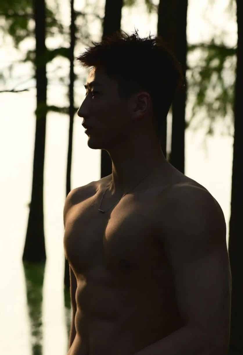 图片[5]-奶帅奶帅的八块白皮腹肌体育生！-小蓝短视频