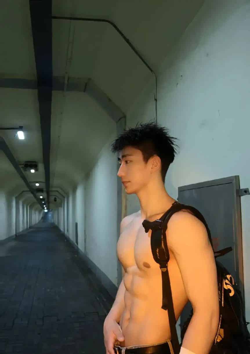 图片[10]-奶帅奶帅的八块白皮腹肌体育生！-小蓝短视频