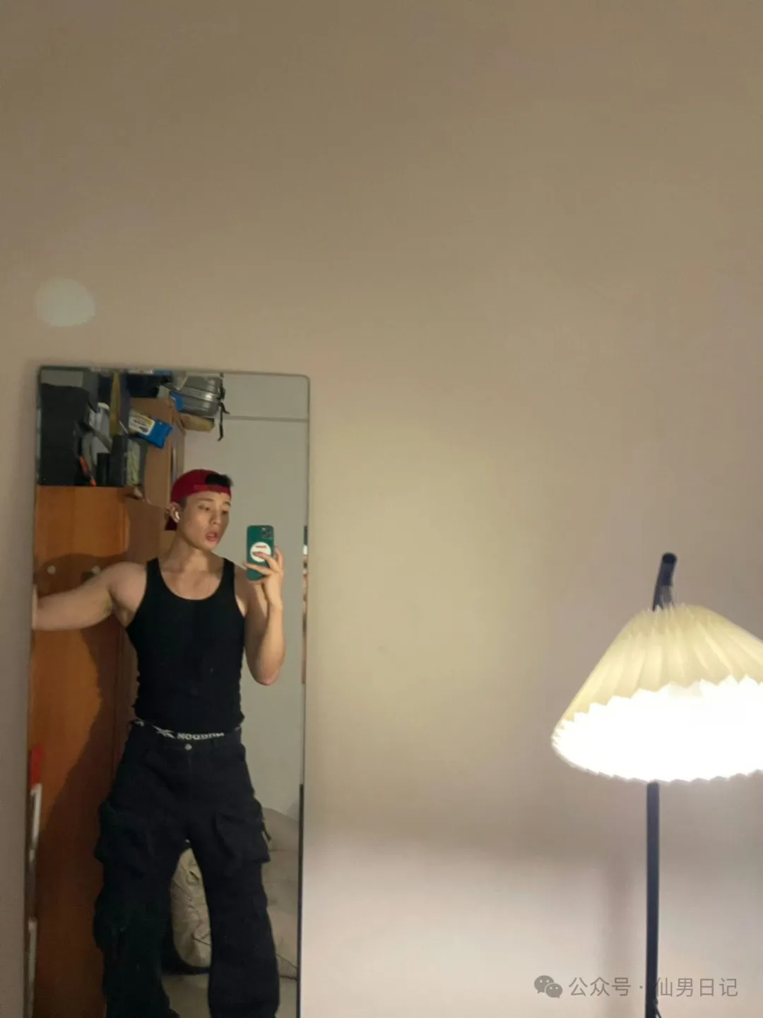 图片[7]-186cm体育生酒店照片曝光，大包意外抢镜！-小蓝短视频