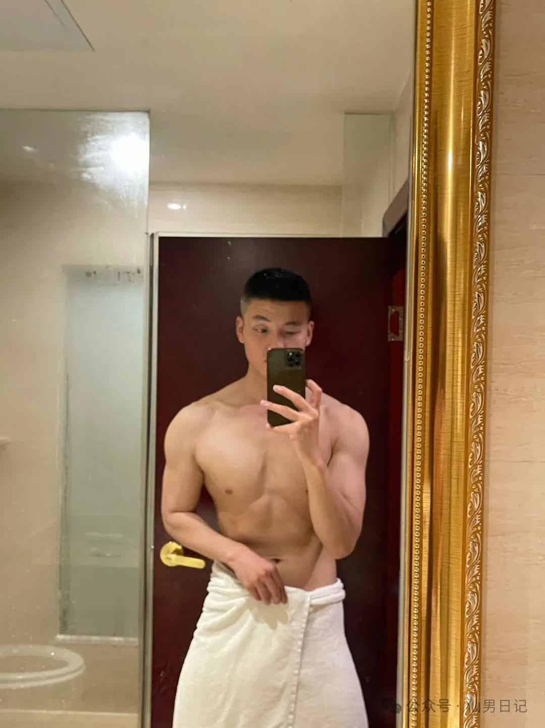 图片[15]-186cm体育生酒店照片曝光，大包意外抢镜！-小蓝短视频