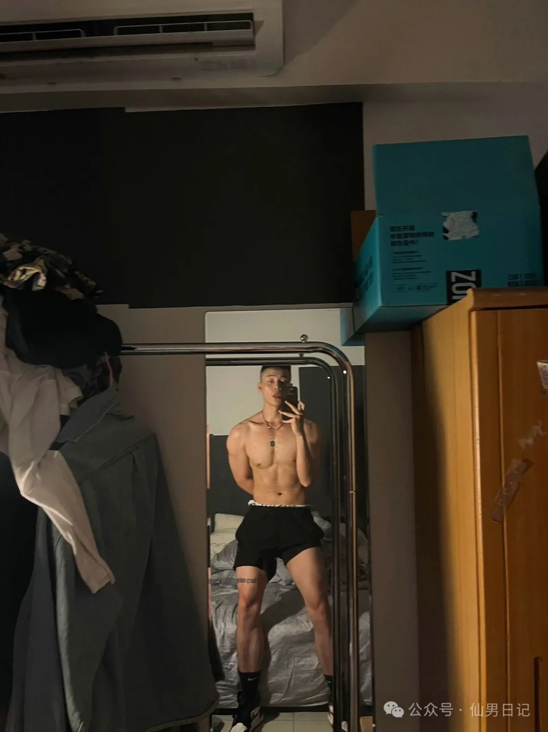 图片[17]-186cm体育生酒店照片曝光，大包意外抢镜！-小蓝短视频