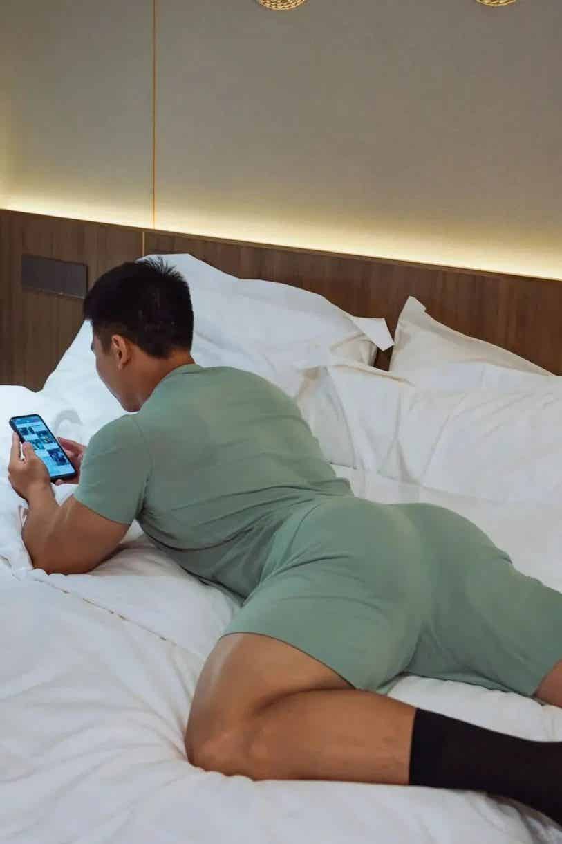 图片[3]-无法拒绝这样的肉壮肌肉男，太爱了！-小蓝短视频