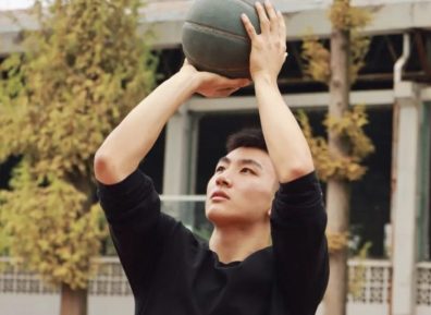 198CM体育小哥哥，这枚零零后的山东男人太可啦