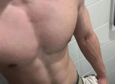 这肌肉男大超可以啊！看第一眼就沦陷了！