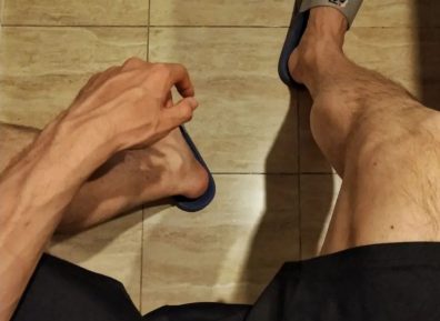 【GAY圈】他们30岁后，找了个农村老婆结婚！？