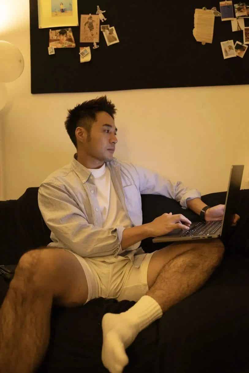 图片[3]-暗恋的黑皮白袜同事？-小蓝短视频