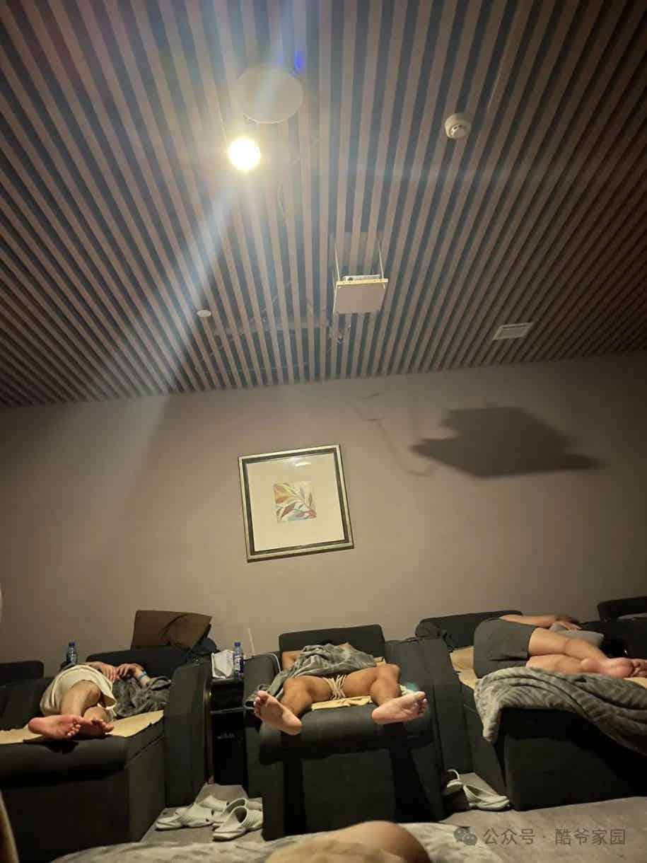 图片[1]-与直男老乡的兄弟游戏-小蓝短视频