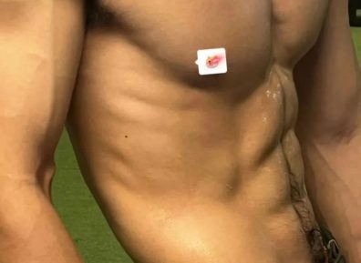 河北185CM迷彩教官腹毛自拍照?长的太好看了!