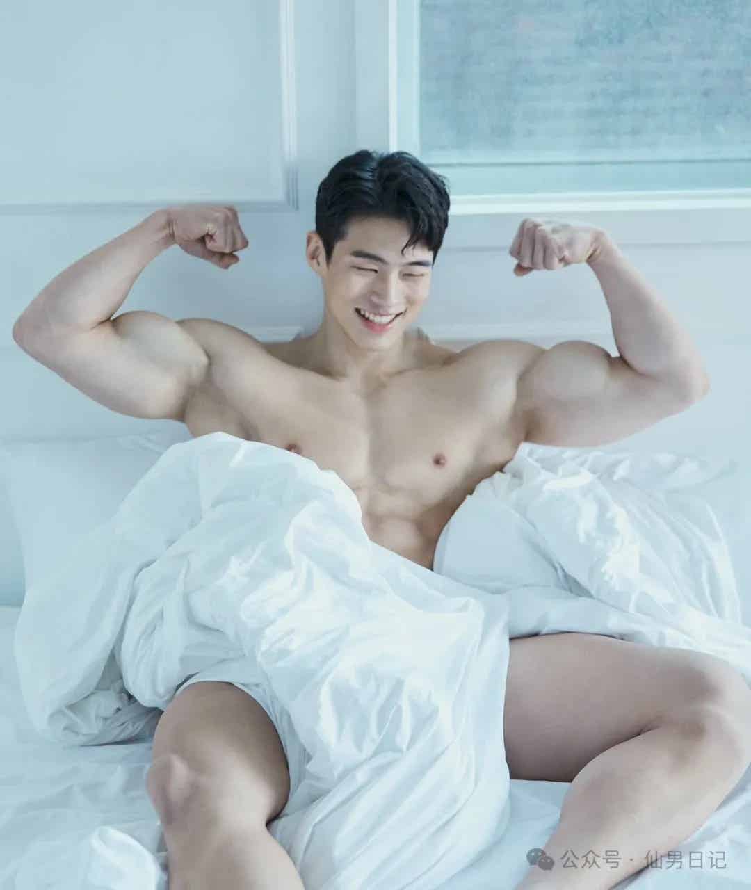 图片[6]-综艺健身教练爆红！网友在线表白：这口天菜我先吃……-小蓝短视频