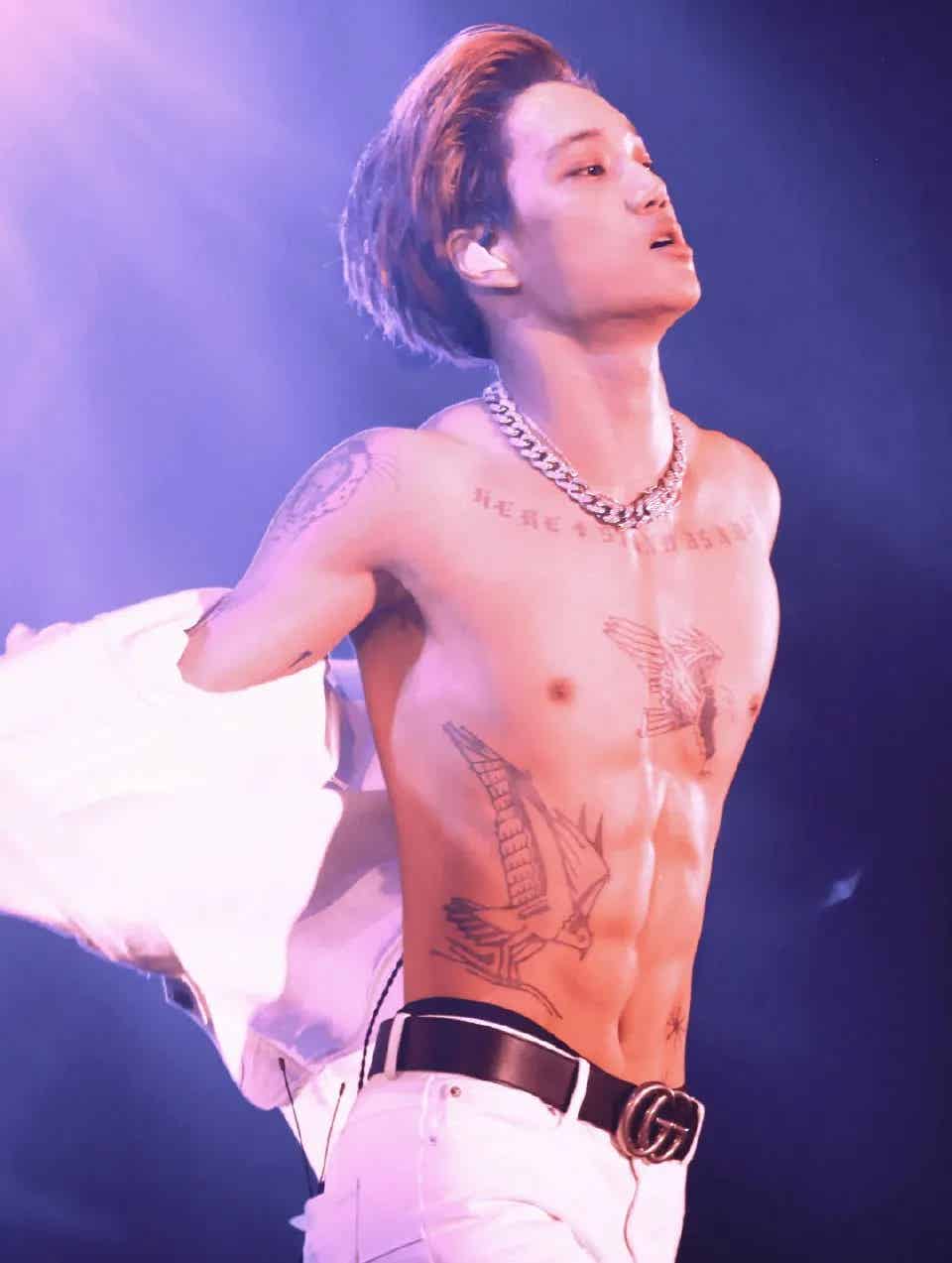 图片[10]-“人形手办”金钟仁，solo后彻底放飞自我了？-小蓝短视频