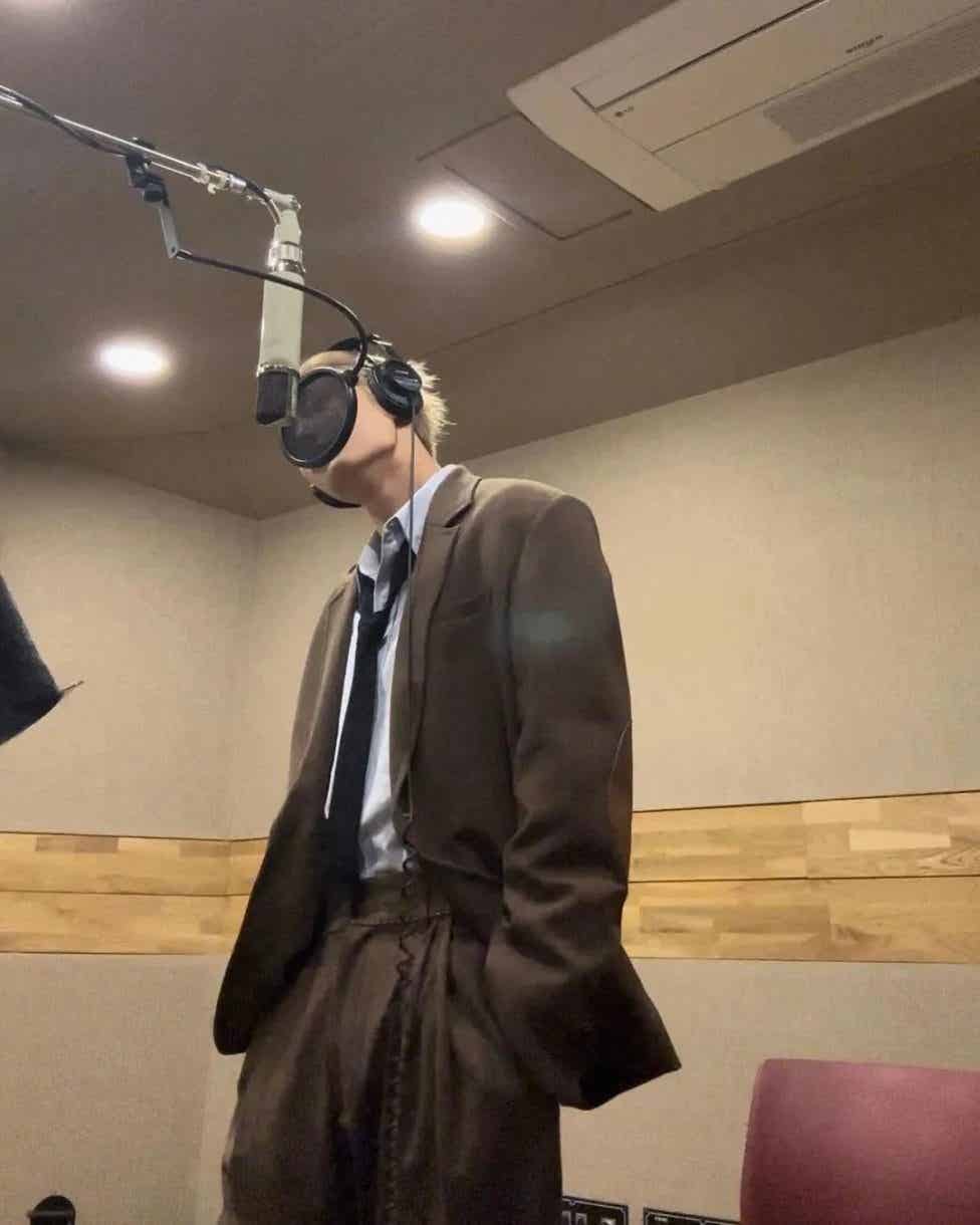 “人形手办”金钟仁，solo后彻底放飞自我了？-小蓝短视频