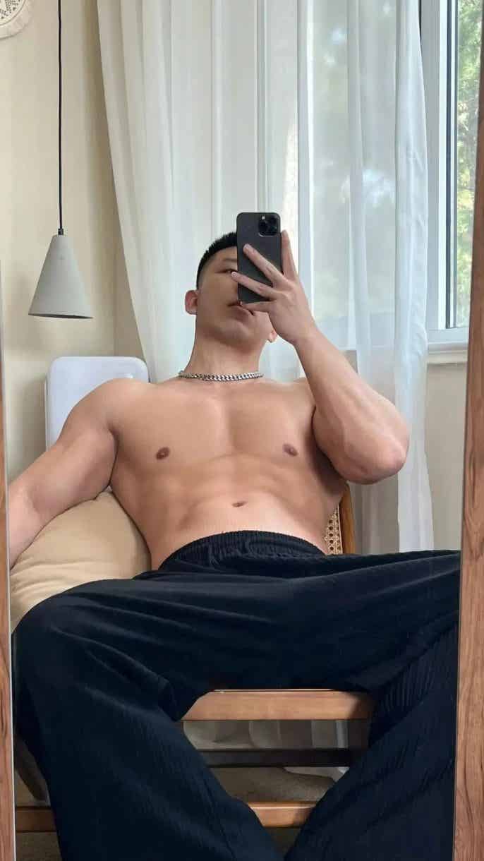 图片[8]-198cm的山东壮汉肌肉男，大大大~-小蓝短视频