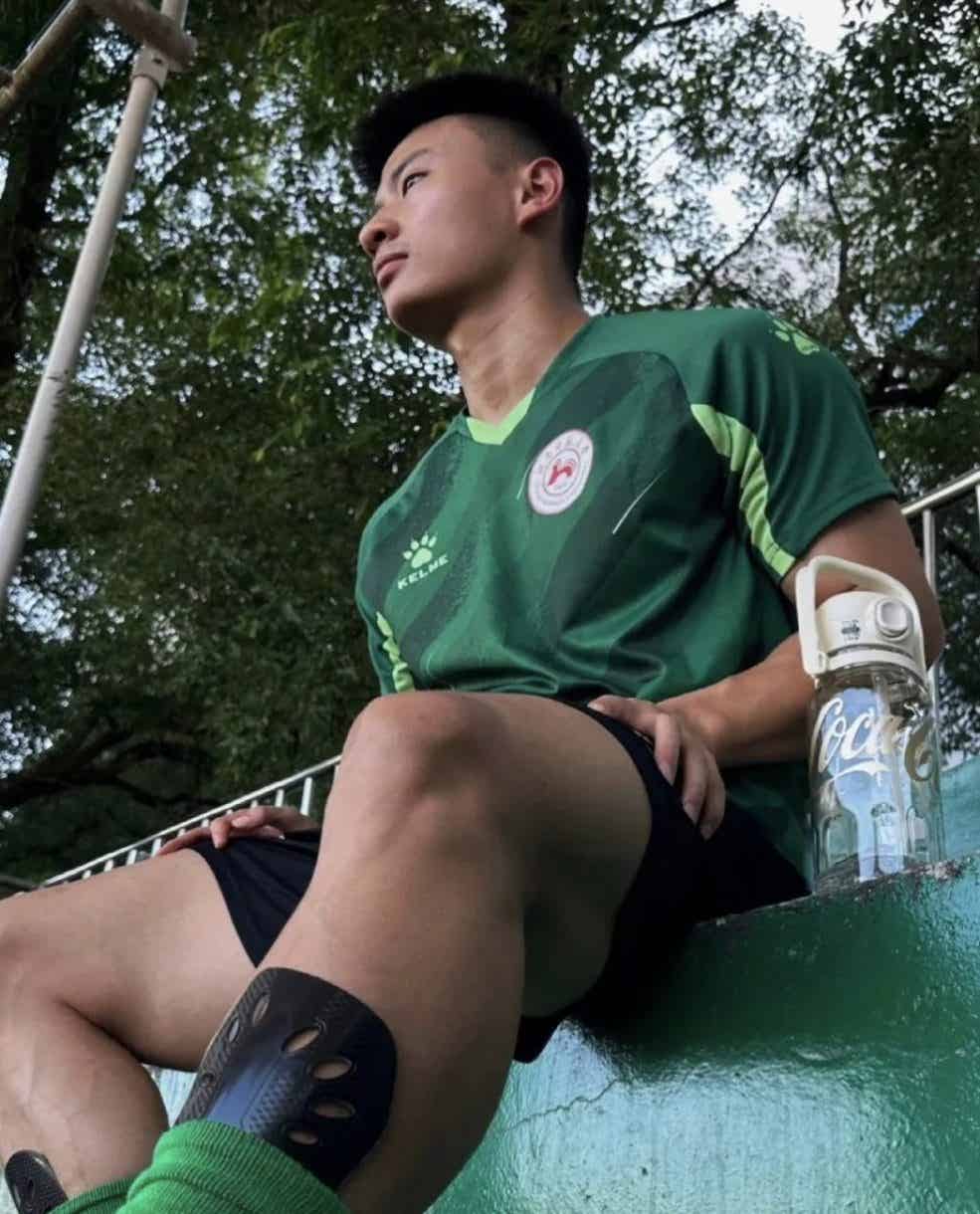 体院在读的寸头肌肉运动男，这荷尔蒙太炸裂了！！-小蓝短视频