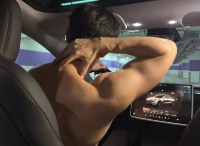 体育生室友情侣双攻,网友称:到底谁是1啊.......