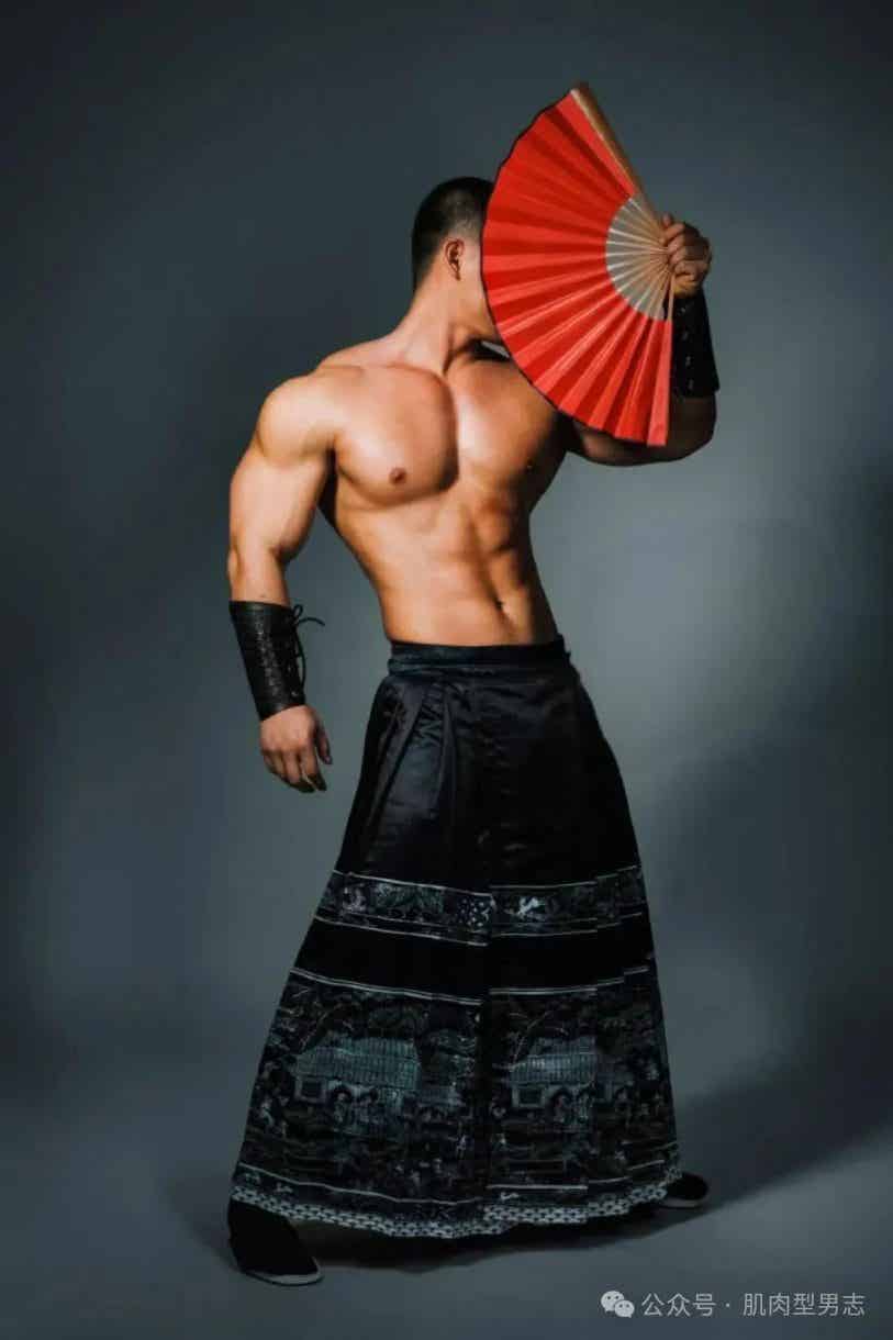 图片[5]-国风江湖肌肉帅哥，是你喜欢的类型吗？-小蓝短视频