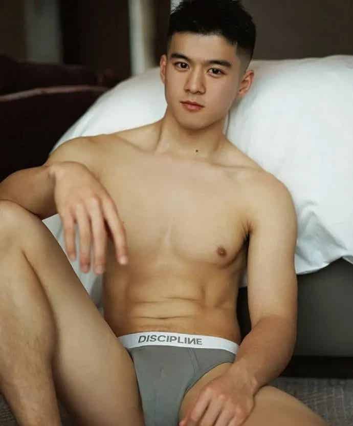 图片[7]-肌肉小奶狗落尔洛有多让人上头？！-小蓝短视频