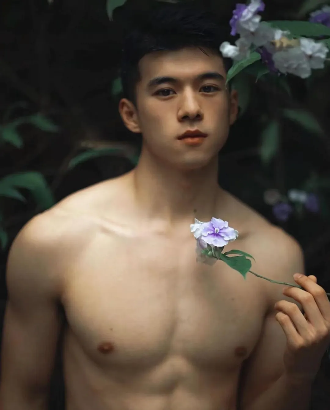 图片[14]-肌肉小奶狗落尔洛有多让人上头？！-小蓝短视频