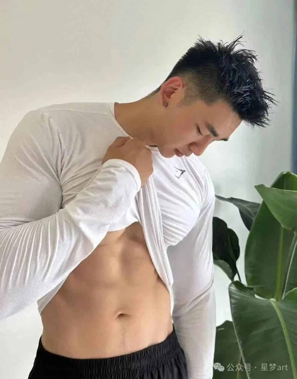 图片[1]-185cm肌肉粗大又爷们又man的健身型男-小蓝短视频