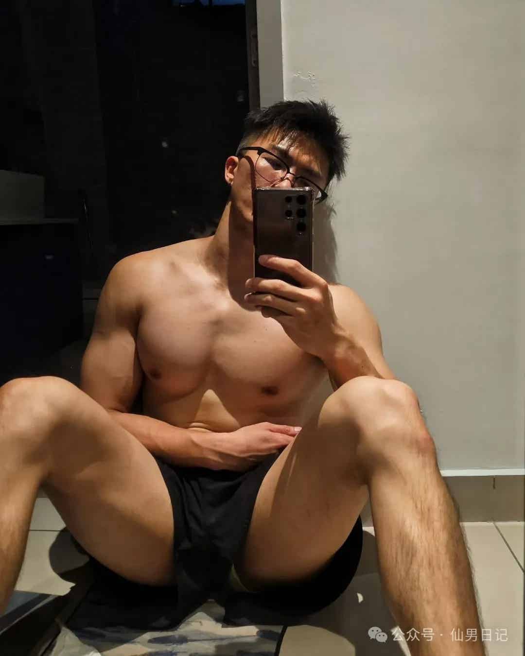 图片[11]-设计师各种花样在ins上爆火！网友辣评：还是你们文化人会拍……-小蓝短视频