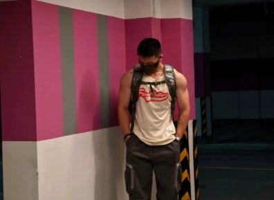 第一次做0，是和县城的烧烤店老板