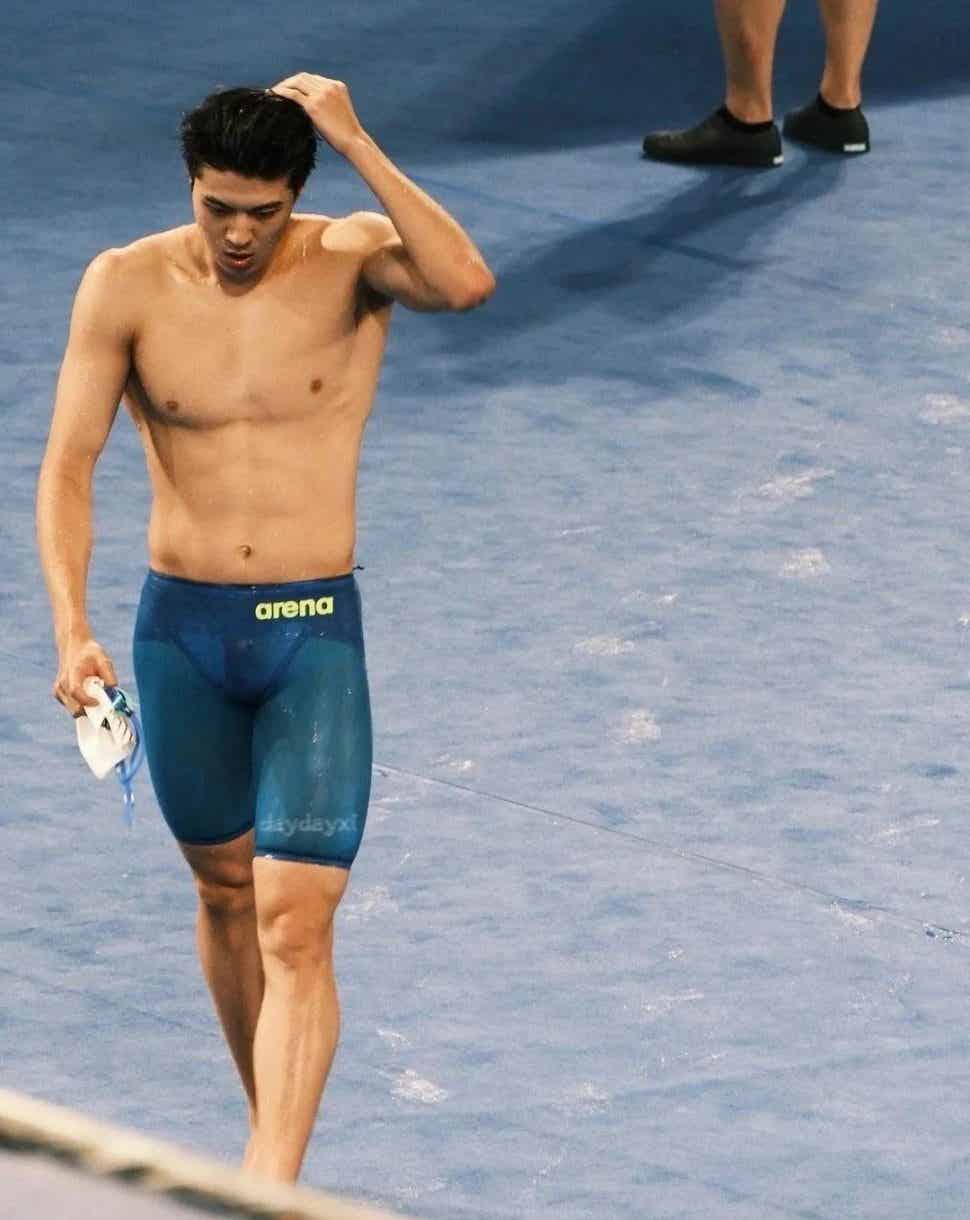 图片[23]-游泳队张翼祥拍CK大片！我可以可以可以！-小蓝短视频