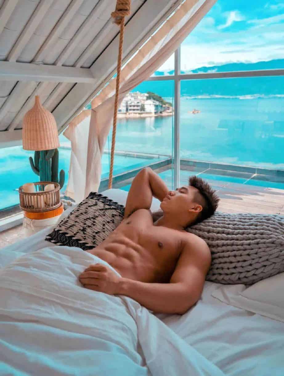 图片[12]-小哥穿运动裤在发光，身材让我爱了-小蓝短视频