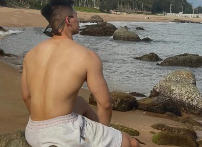 26岁南京正装肌肉男,好一个翘屁嫩男!