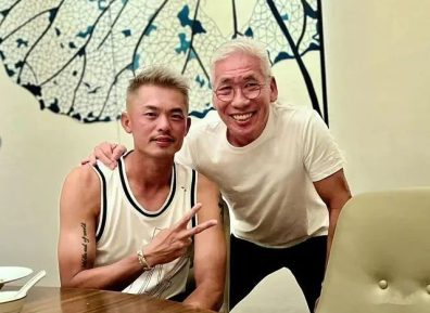 又一个网红小鲜肉，被刘姥姥用金钱砸开了裤腰掉！