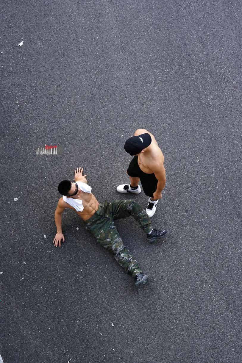图片[3]-退役武警“热辣肌霸”，野性骑行让人心跳加速！-小蓝短视频