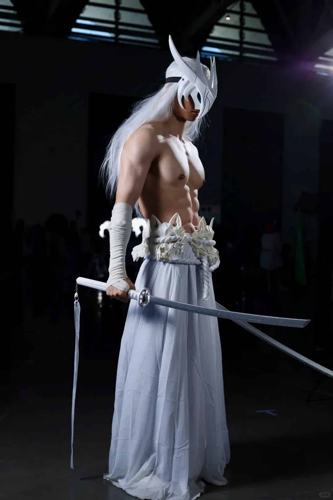 图片[7]-西北寸头汉子，肌肉腹肌COSer-小蓝短视频