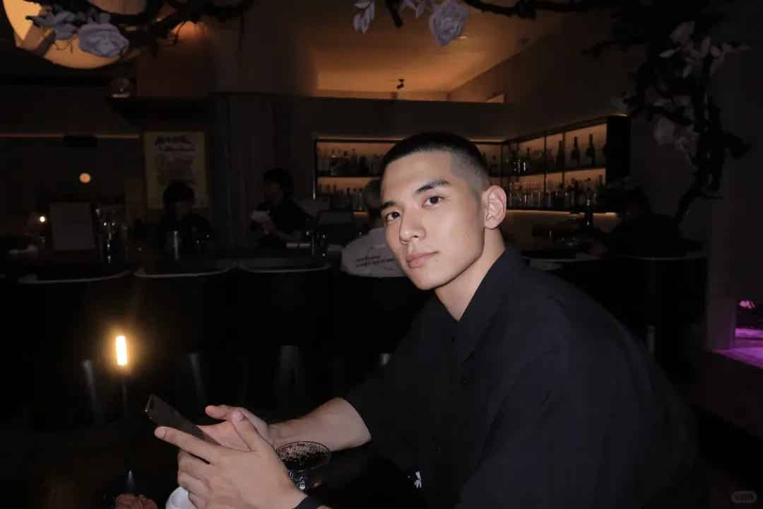 图片[15]-西北寸头汉子，肌肉腹肌COSer-小蓝短视频