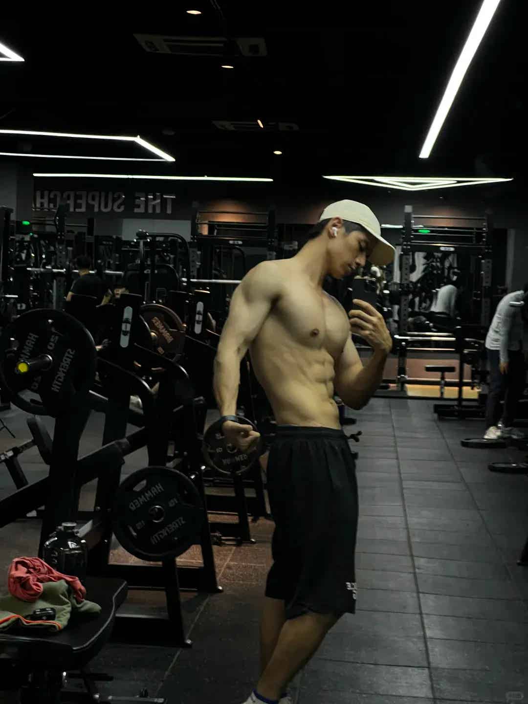 图片[21]-西北寸头汉子，肌肉腹肌COSer-小蓝短视频