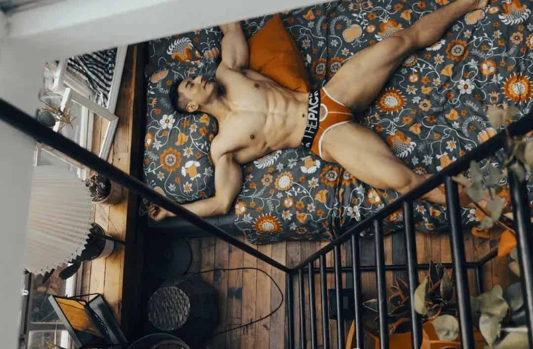 图片[18]-“大鼻宝藏男神”张戈，从退伍兵到冠军级健美选手，他的肌肉美学让人上瘾！-小蓝短视频