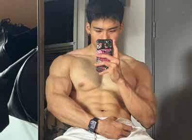 凸凸小山丘，这粗壮能干翻全场