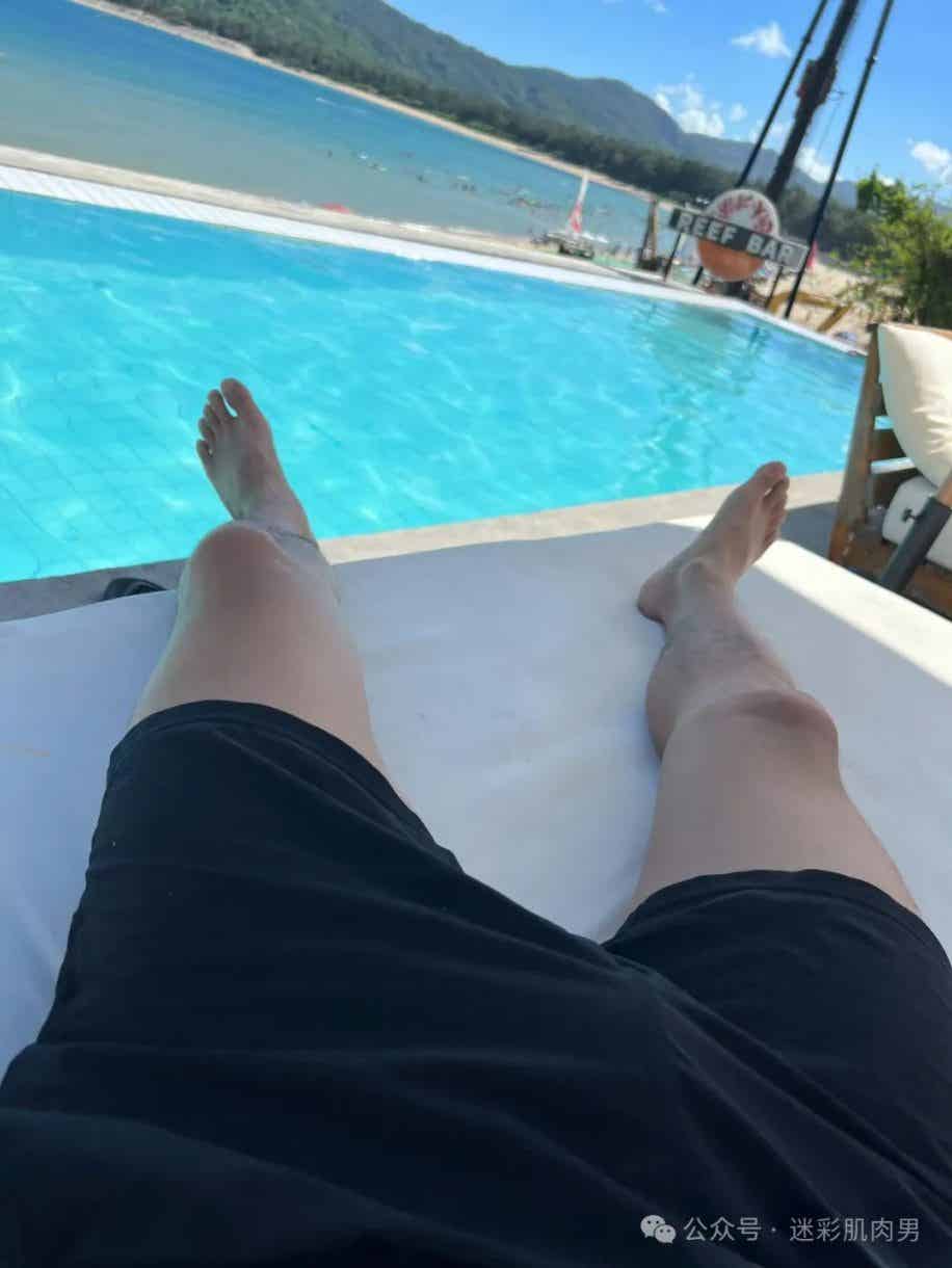 图片[14]-188CM刘杰穿灰裤子真好看？这样也太不见外了吧！-小蓝短视频