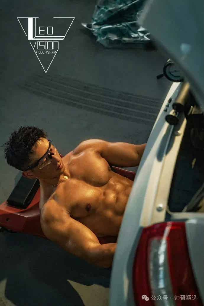 图片[5]-你的肌肉老攻return在修车 你应该做些什么？-小蓝短视频