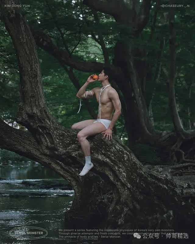 图片[9]-穿粉色比基尼泳裤的大鼻子帅哥看起来性感又纯-小蓝短视频