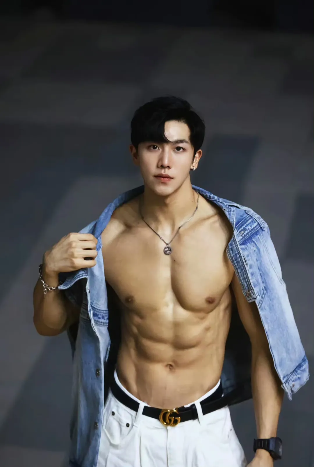 图片[2]-肌肉好看的人 这么帅？？！！-小蓝短视频