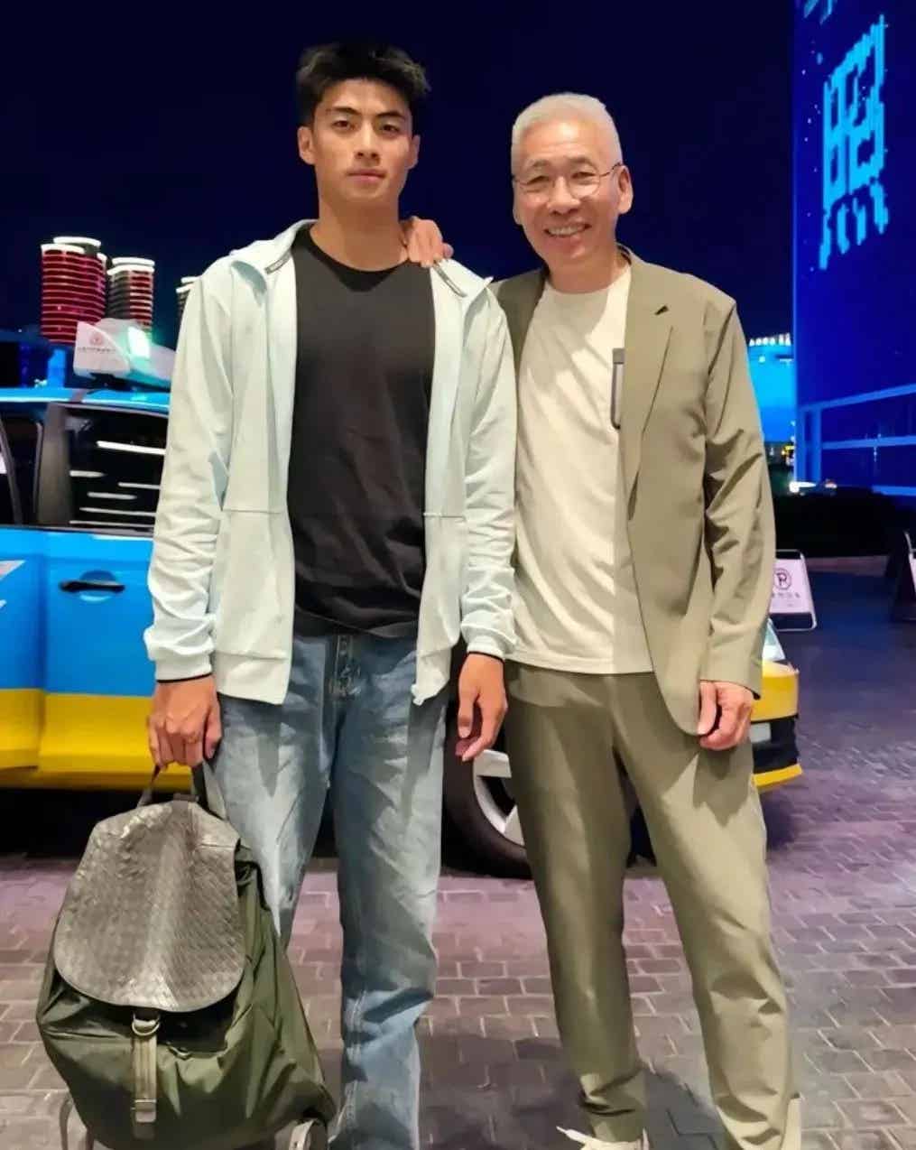 图片[2]-被刘姥姥称赞鼻子大！山东体院20岁足球体育生男大，我可以了-小蓝短视频